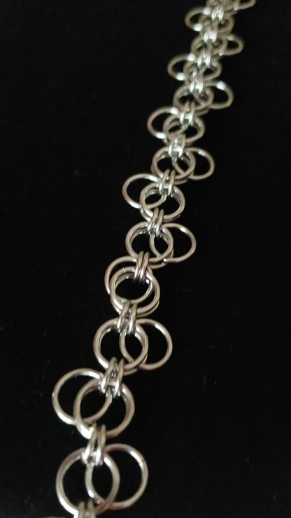 parrot safe jewelry, food grade stainless steel chain, handmade in the 'Forget Me Knot" chainmaille weave